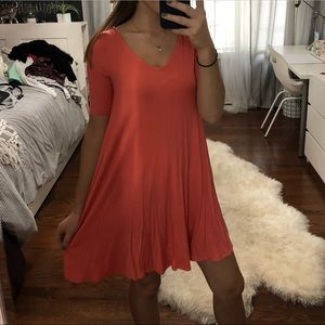 Coral color summer wavy dress! 🌸